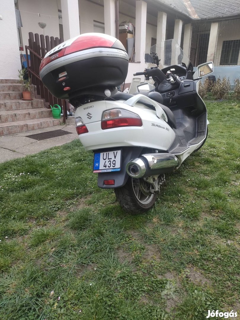 Suzuki burgman 650