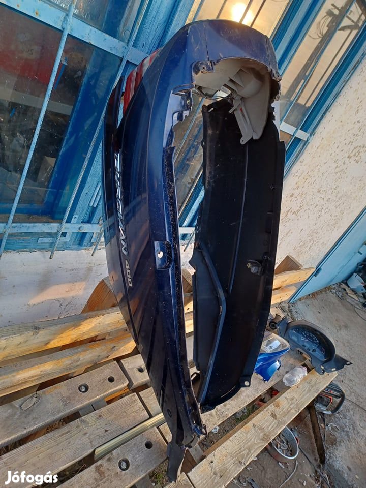 Suzuki burgman ülés alatti idom csak párban