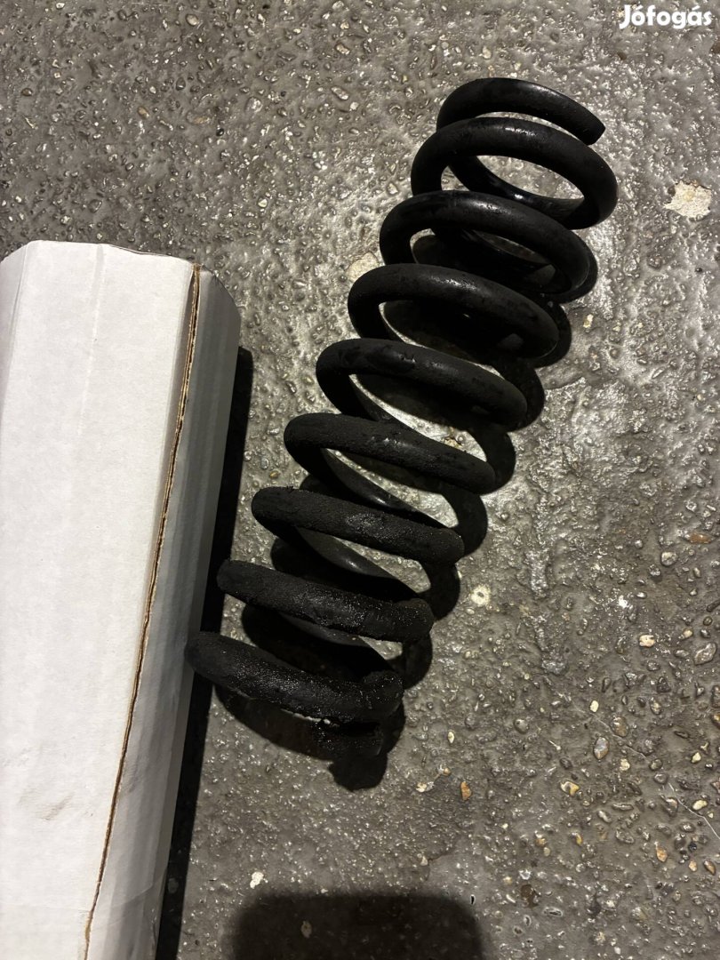 Suzuki dl650 v-strom rugó 2012-2016