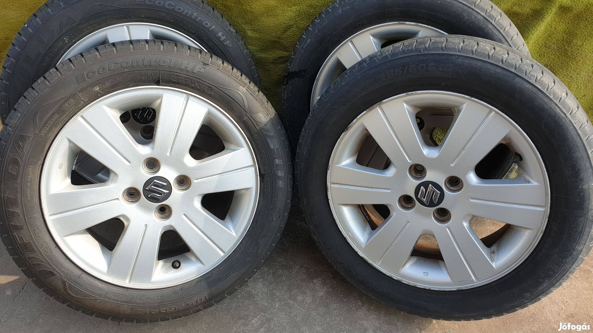 Suzuki gyári alufelni 15" col