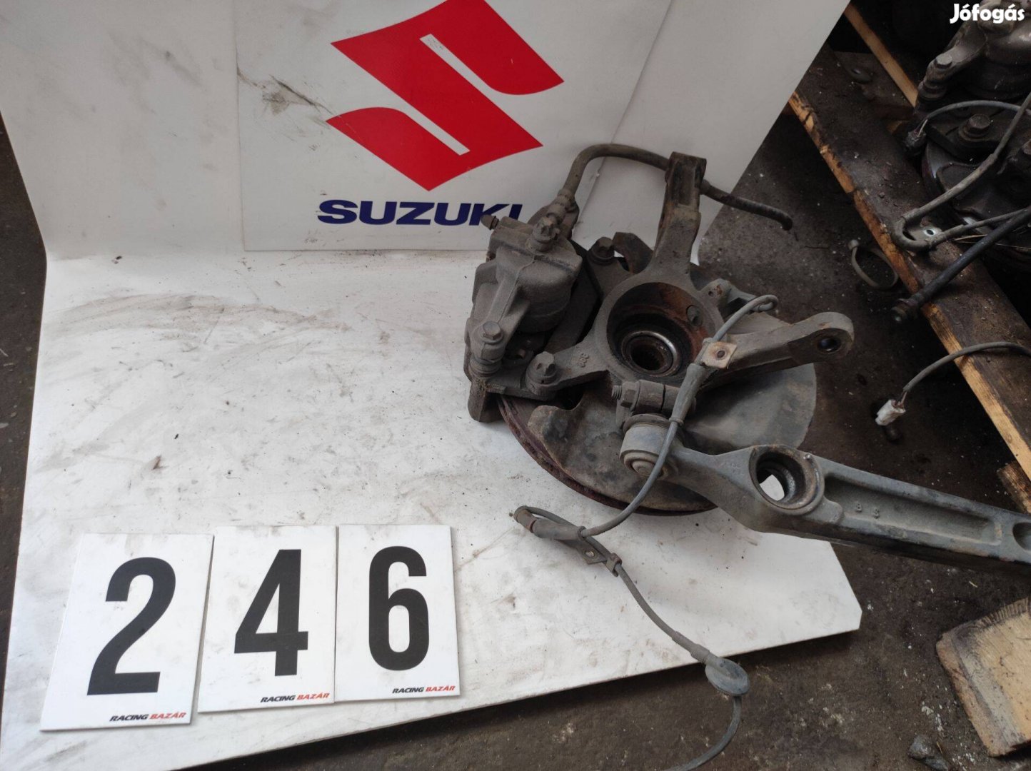 Suzuki ignis jobb első csonkállvány