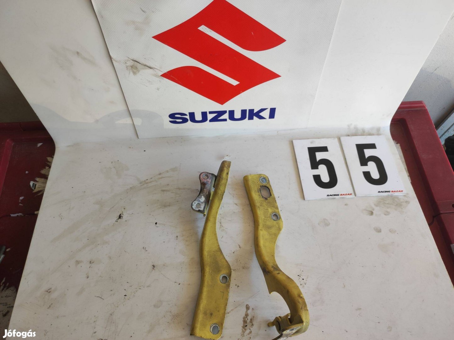 Suzuki ignis zsanér pár