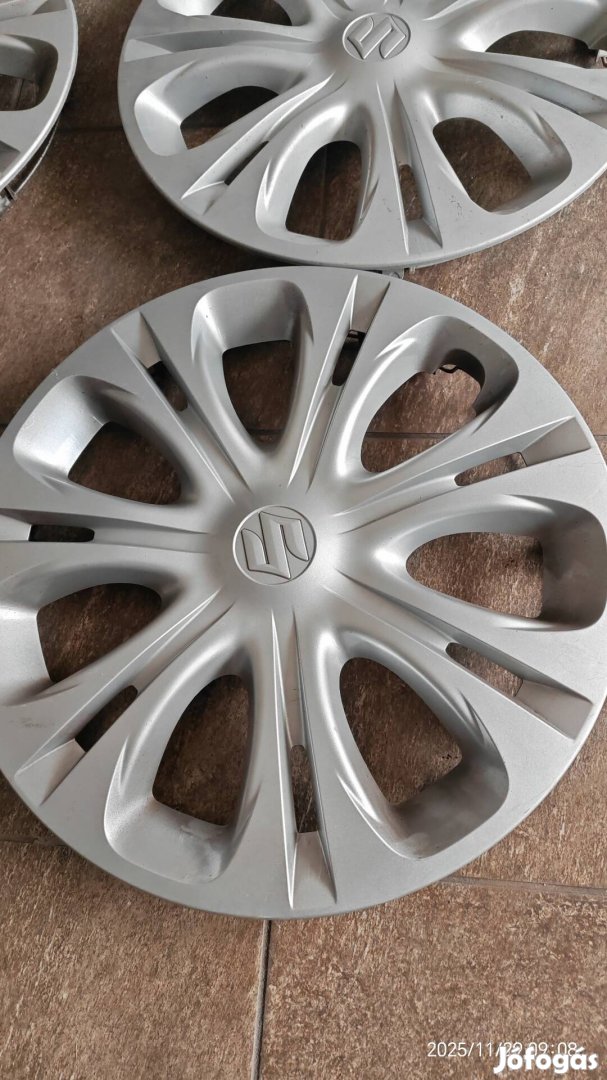 Suzuki kerék dísztárcsa