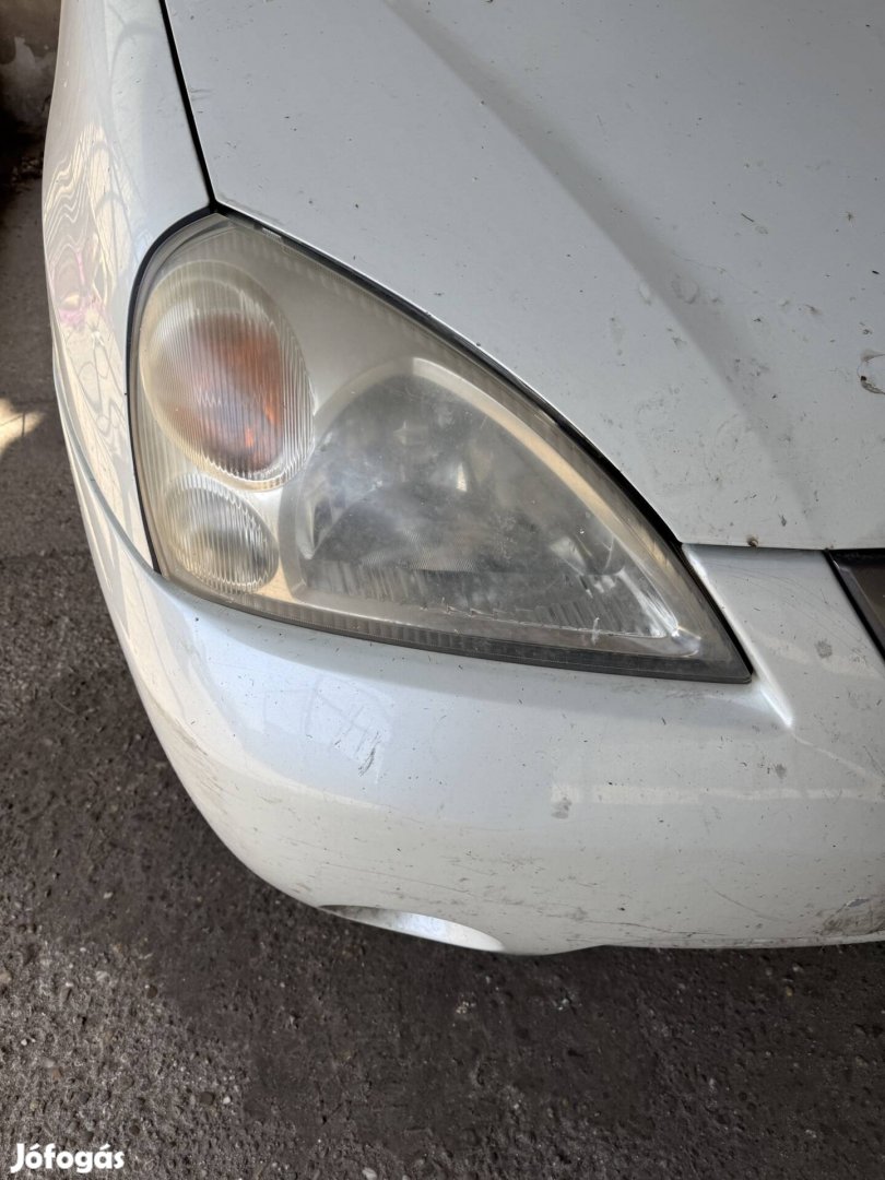 Suzuki liana jobb első lámpa