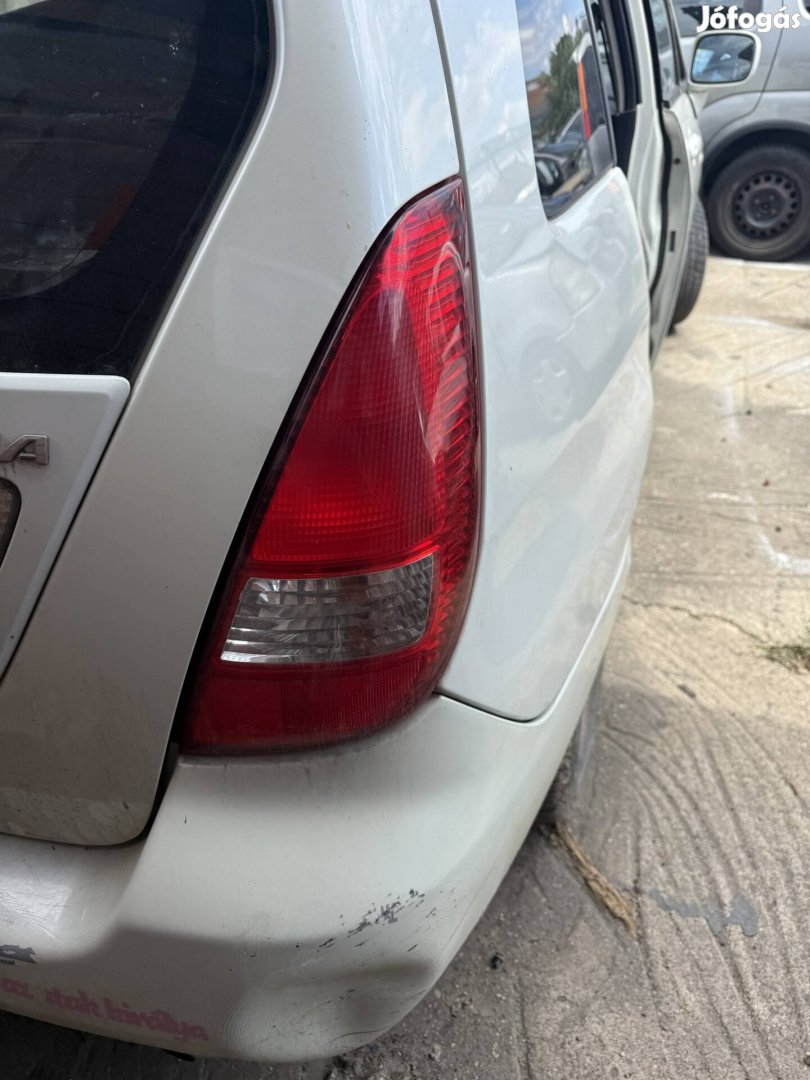 Suzuki liana jobb hátsó lámpa