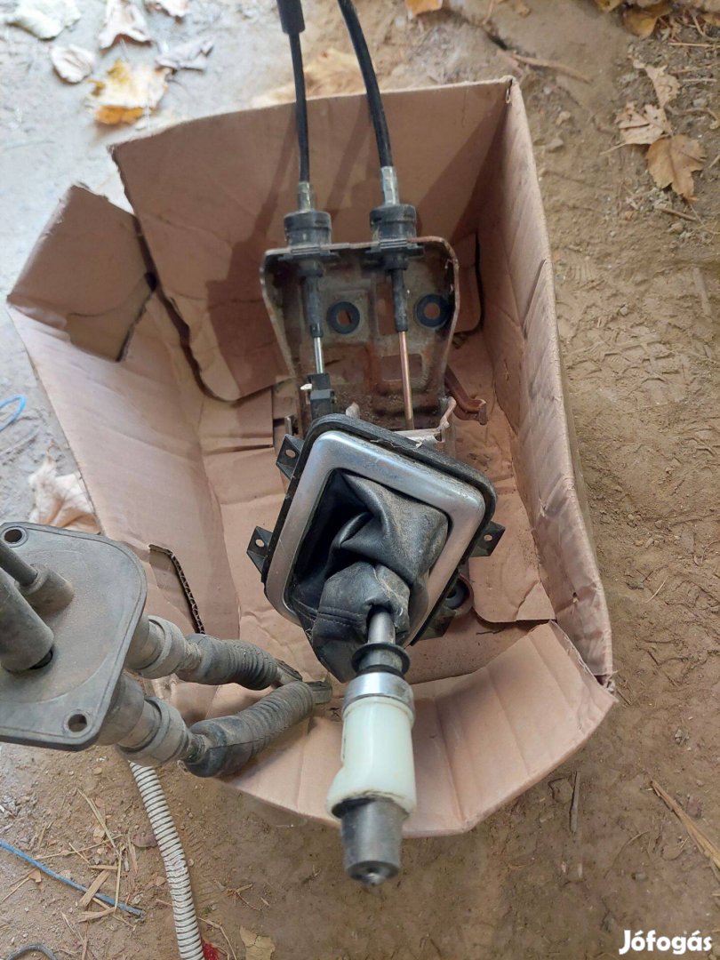 Suzuki liana váltókulissza