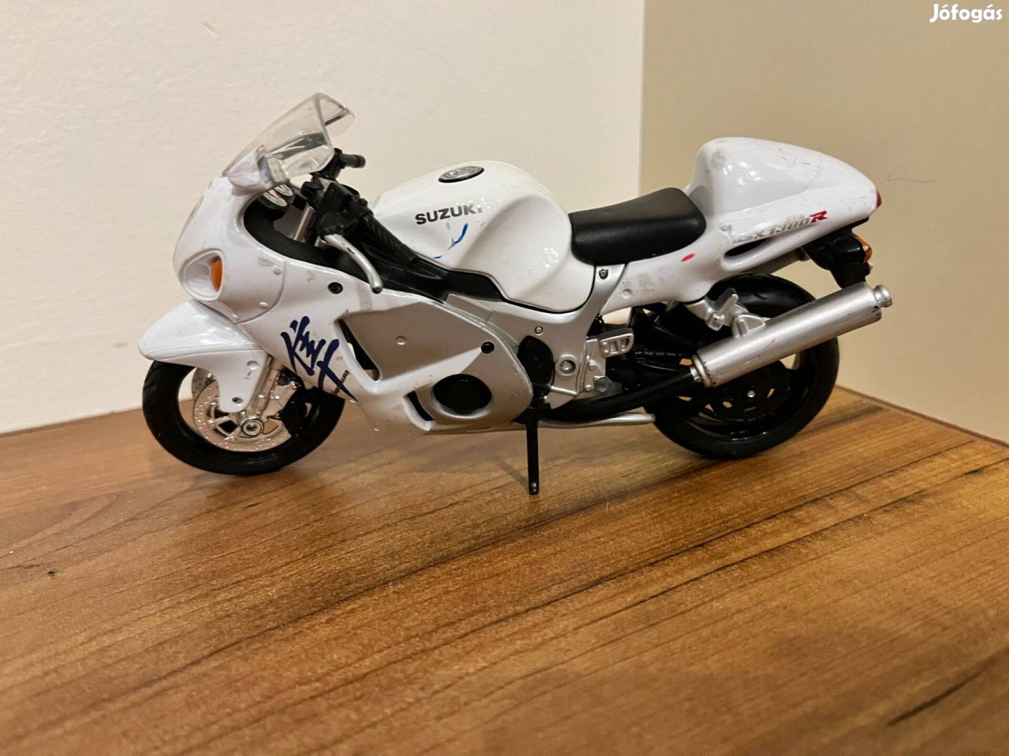 Suzuki motorkerékpár játék motor