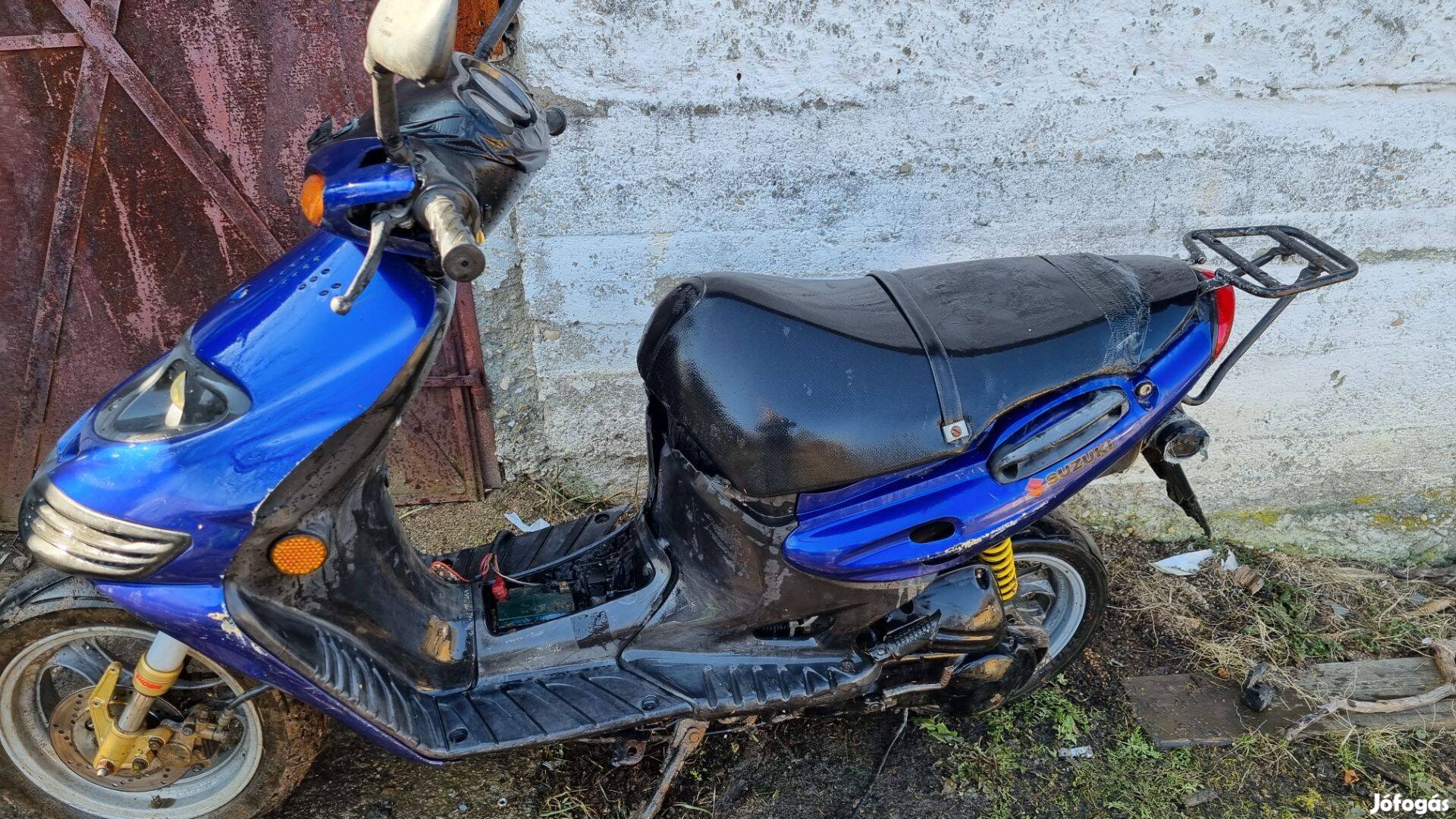 Suzuki robogó