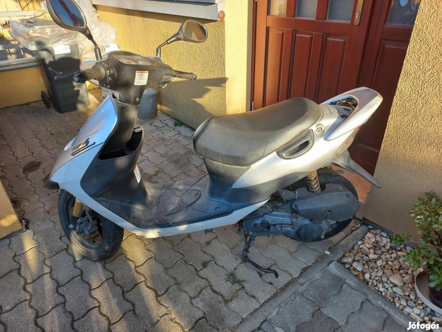 Suzuki robogó eladó