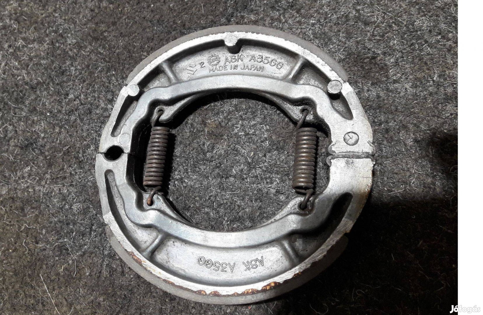 Suzuki robogó fékbetét pár