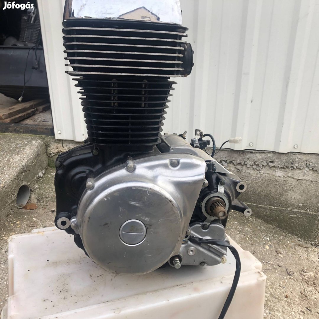 Suzuki savage 650 gyári új motorblokk