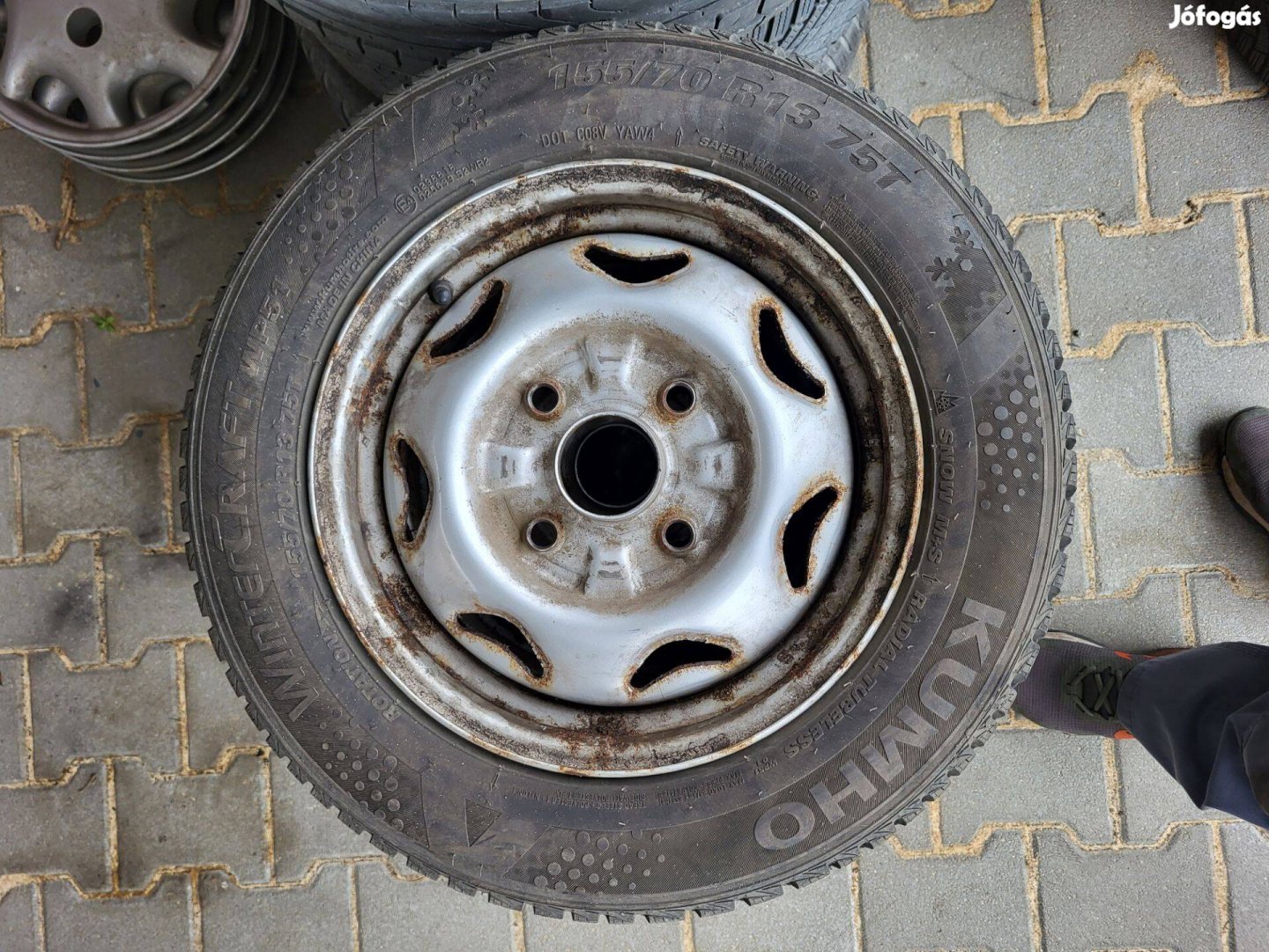 Suzuki swift 155/70 R13 télikerék garnitúra