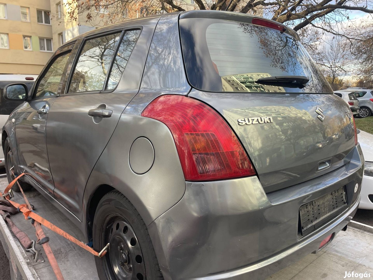 Suzuki swift 2006 hátsó lökhárító eladó