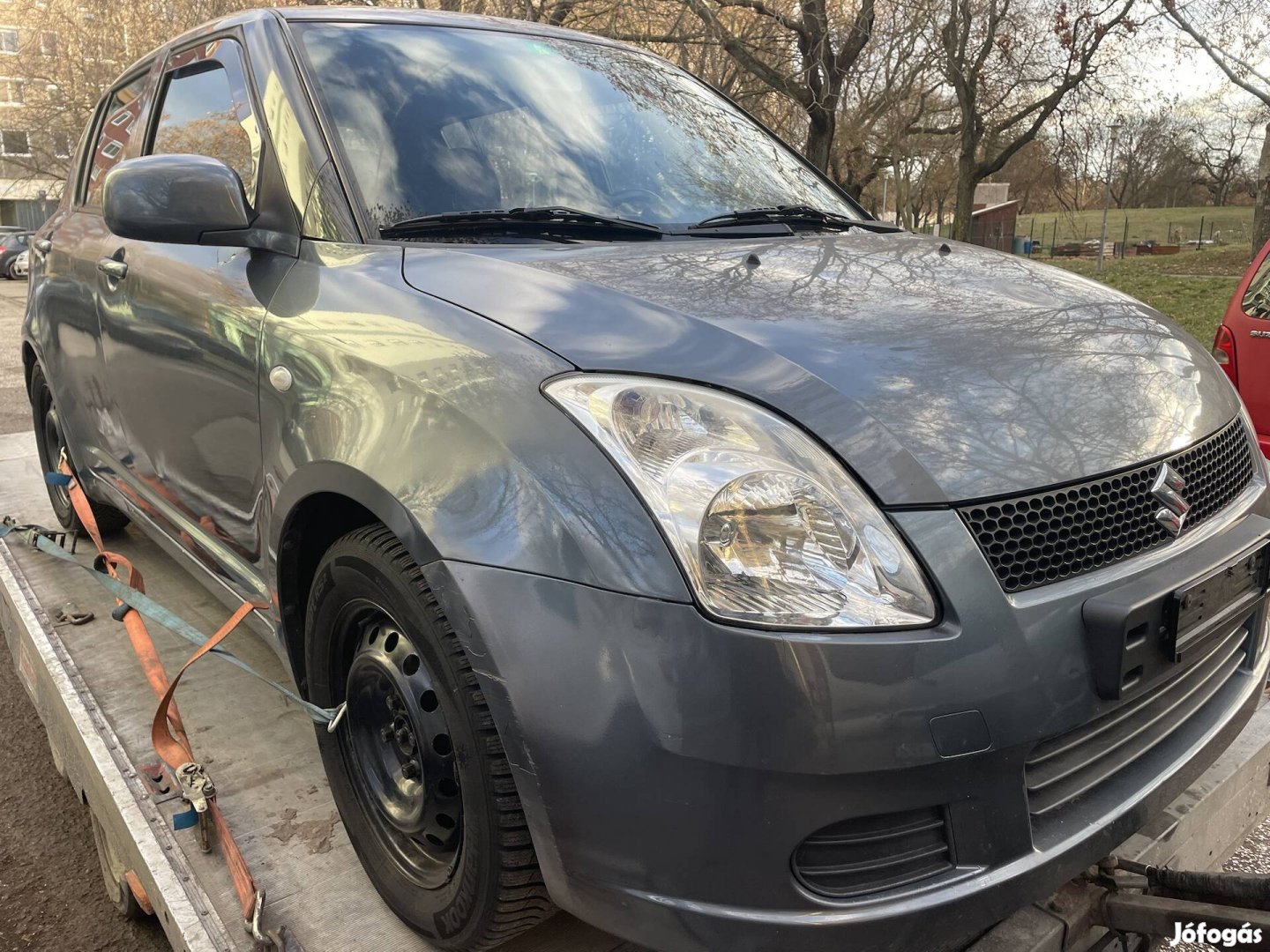 Suzuki swift 2006 jobb első ajtó   eladó