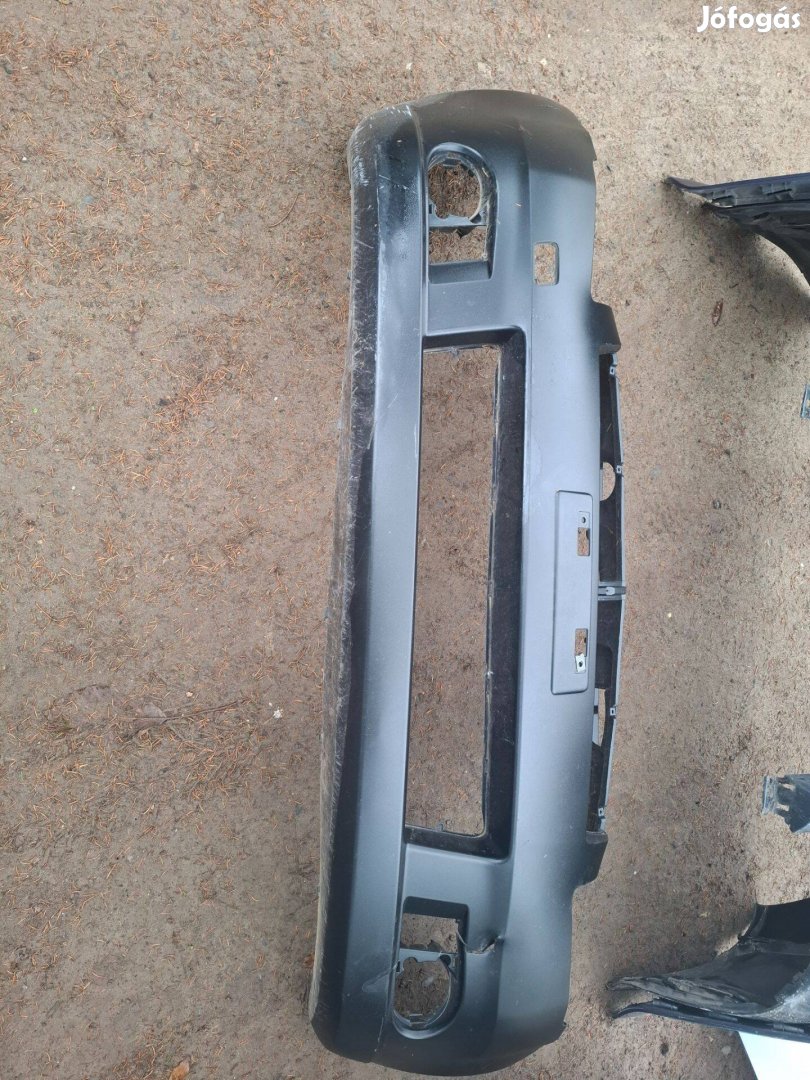 Suzuki swift 2. Első lökhárító