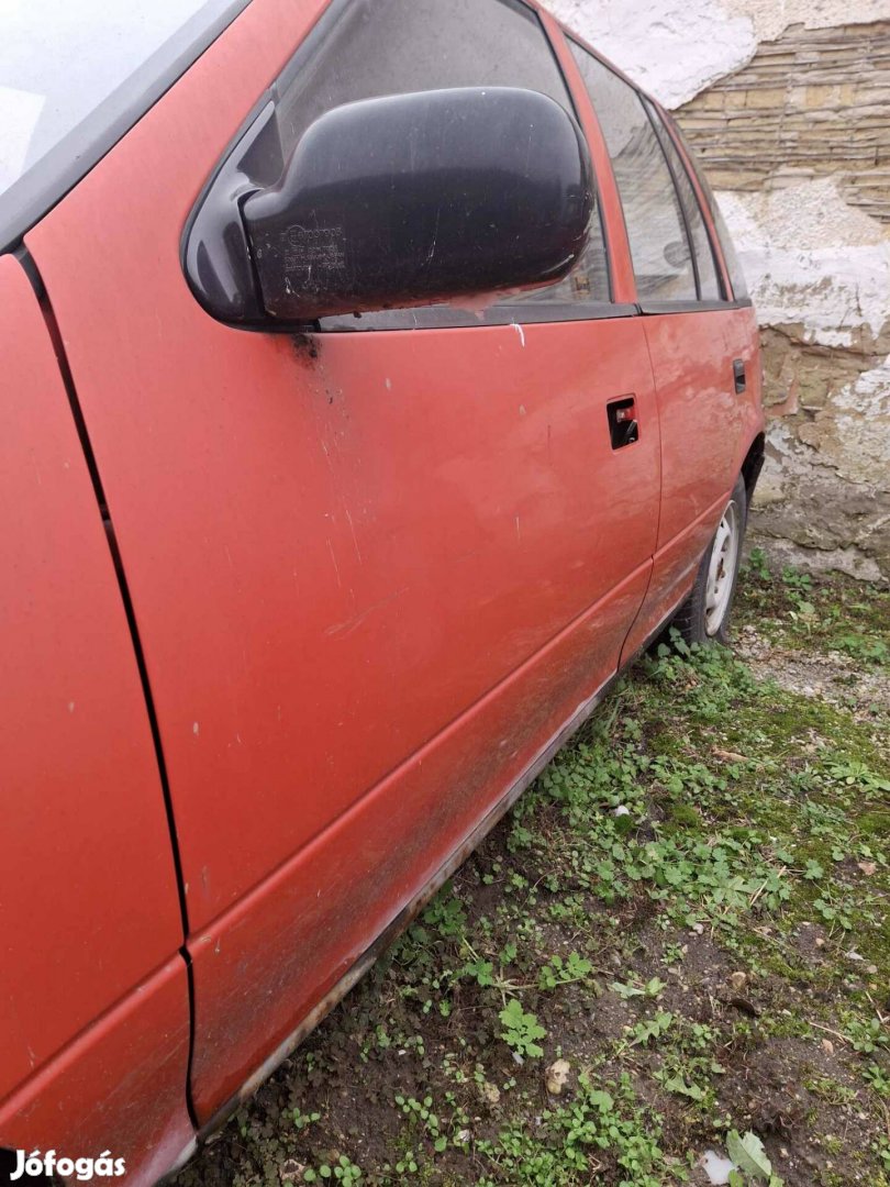 Suzuki swift bal első ajtó eladó