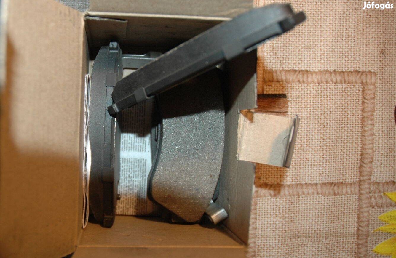 Suzuki swift első fékbetét garnitúra eladó