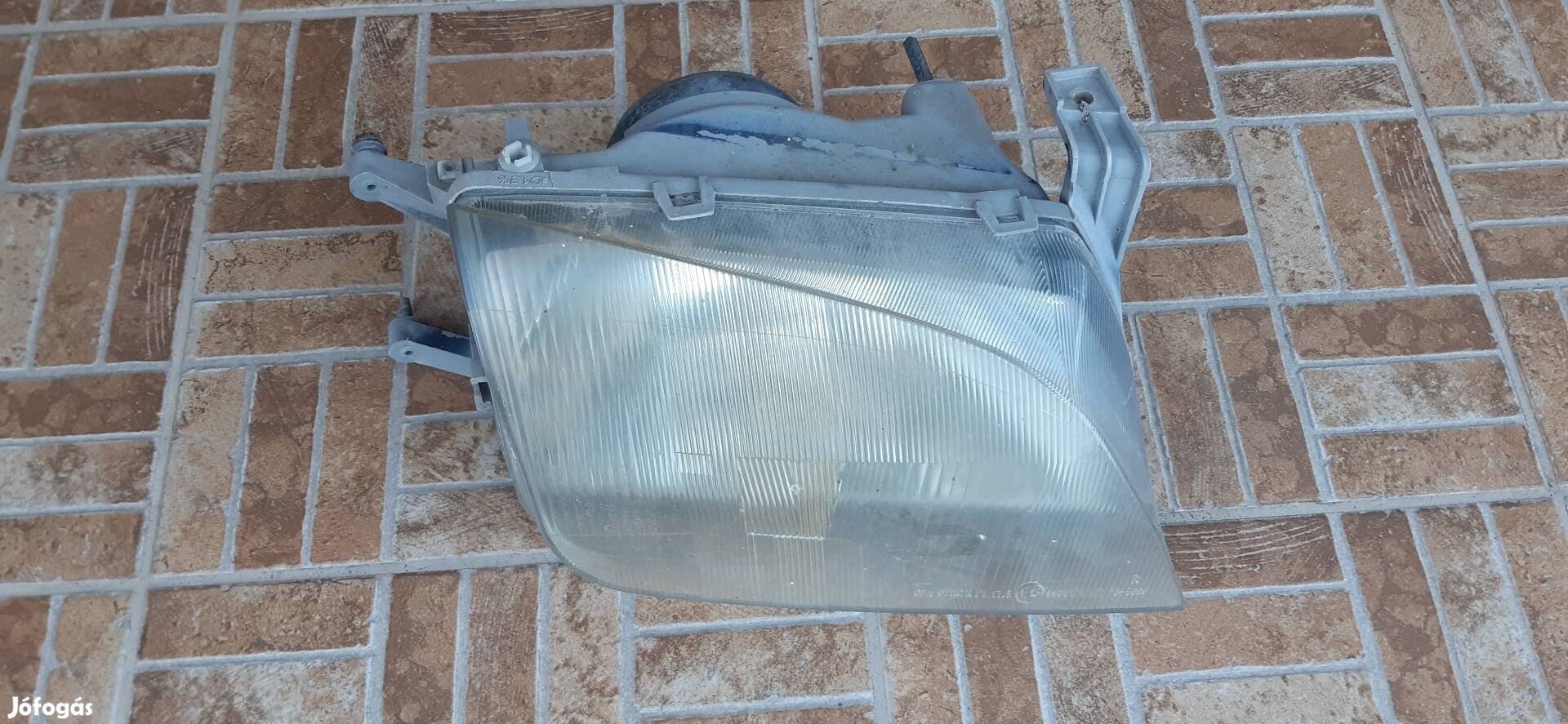 Suzuki swift j e fényszóró