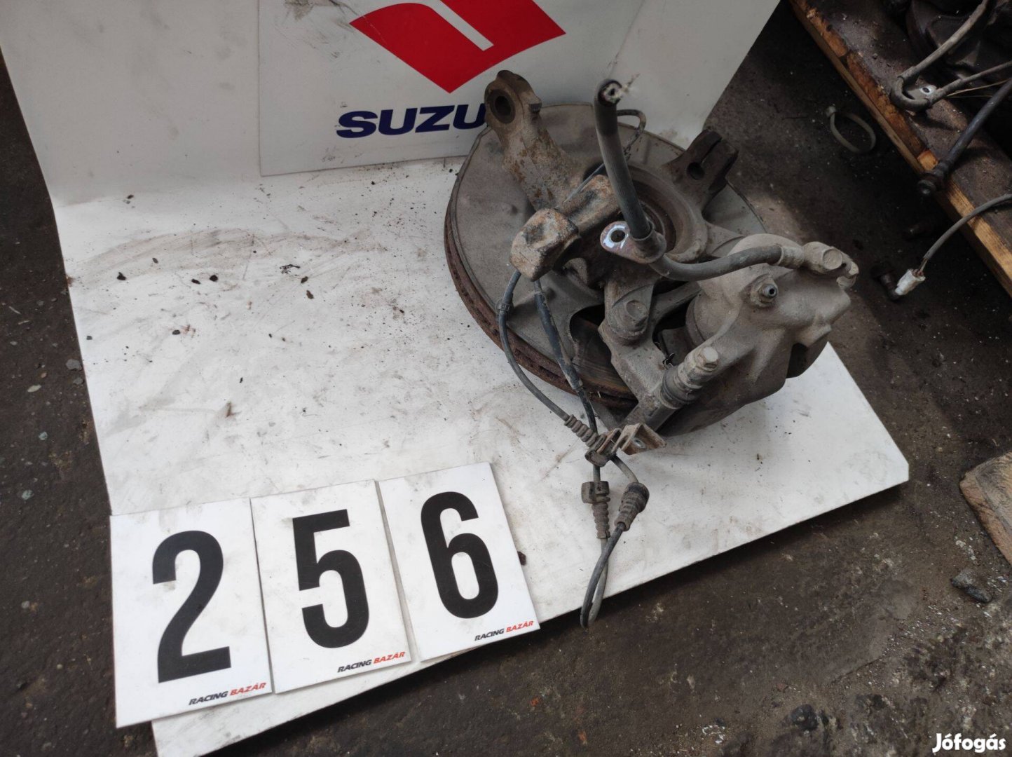 Suzuki swift jobb első csonkállvány