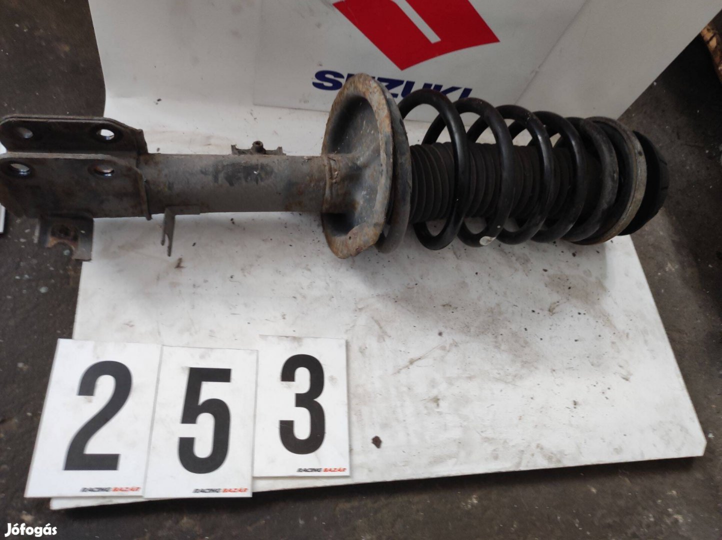 Suzuki swift jobb első gólyaláb