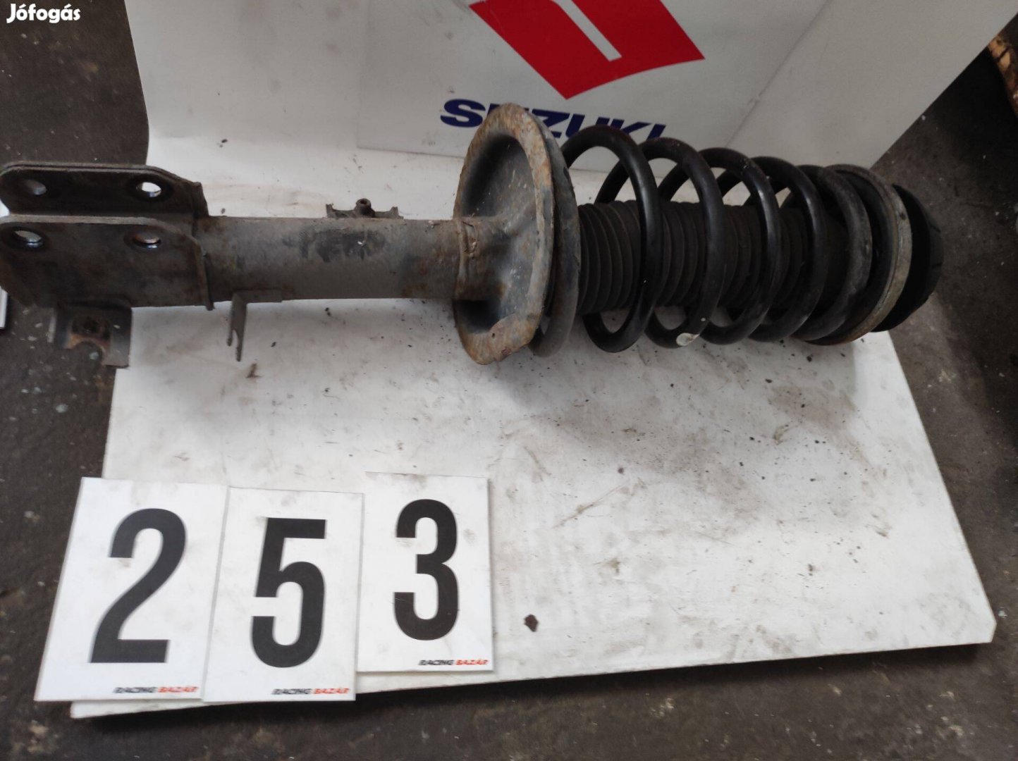 Suzuki swift jobb első gólyaláb
