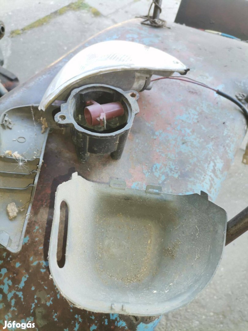 Suzuki swift kalaptartó Injektor, vonóhorog, kerekek üléshuzat,kezelé