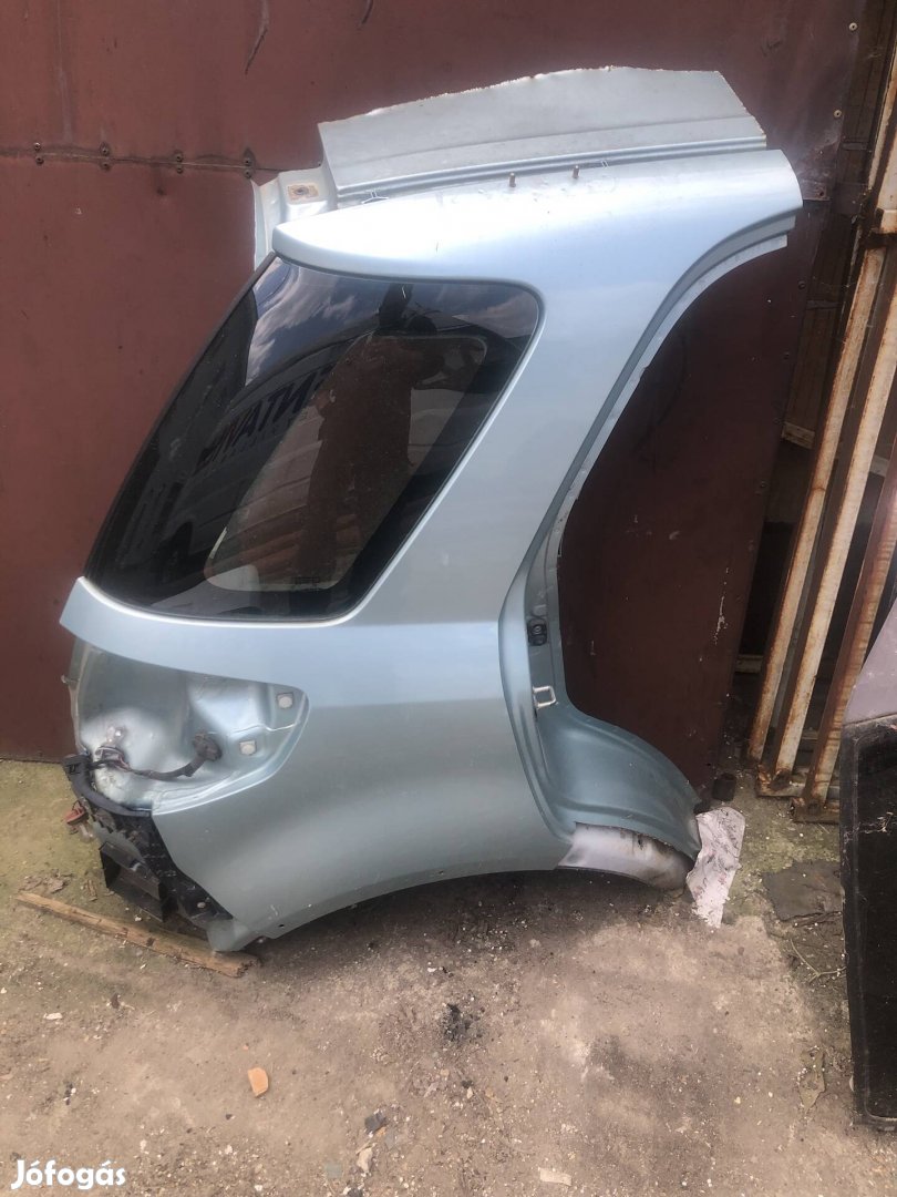 Suzuki sx4 jobb hátsó sárvédő
