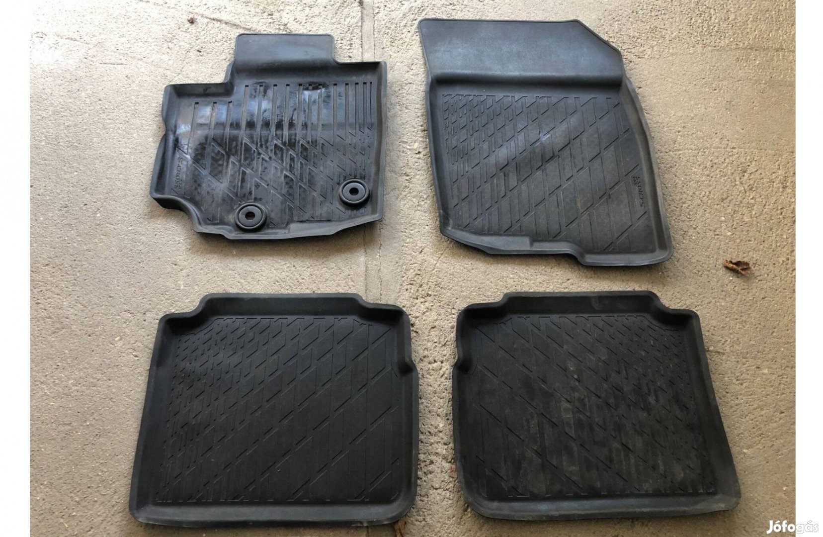 Suzuki sx4 s-cross gumiszőnyeg