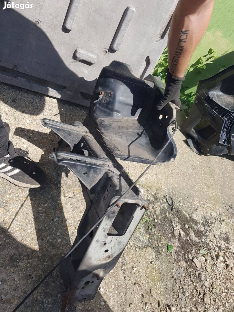 Suzuki sx4 sx 4 bal első nyúlvány