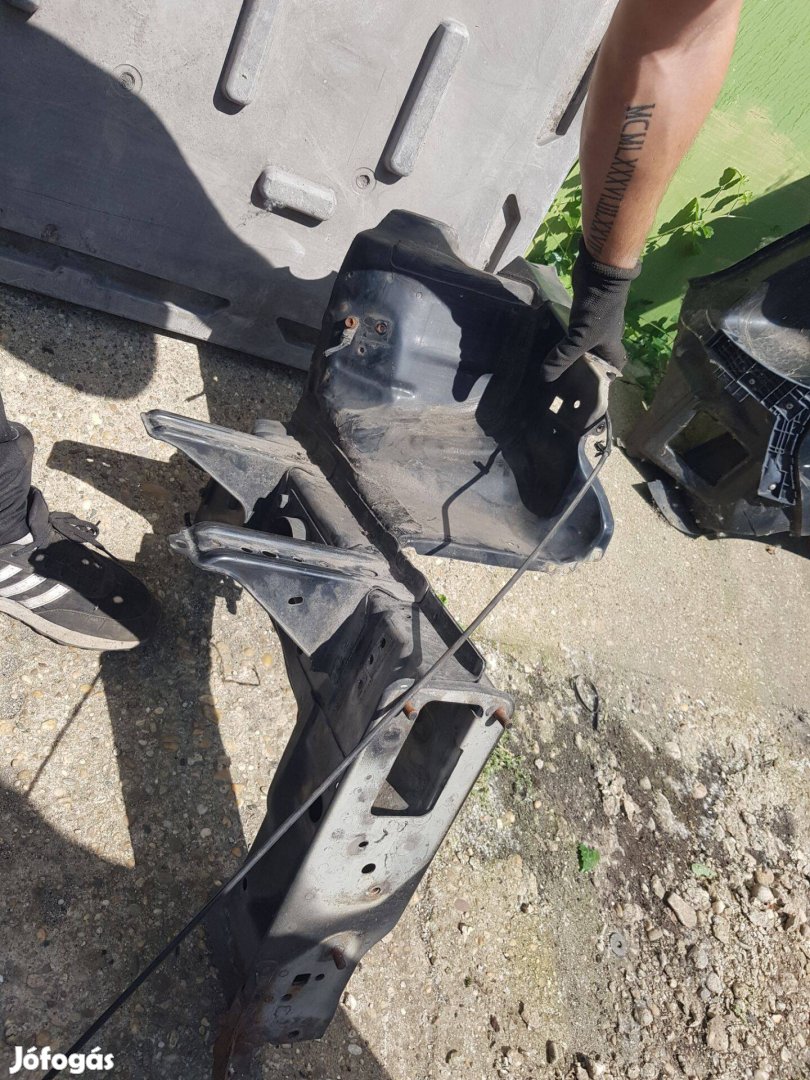Suzuki sx4 sx 4 bal első nyúlvány