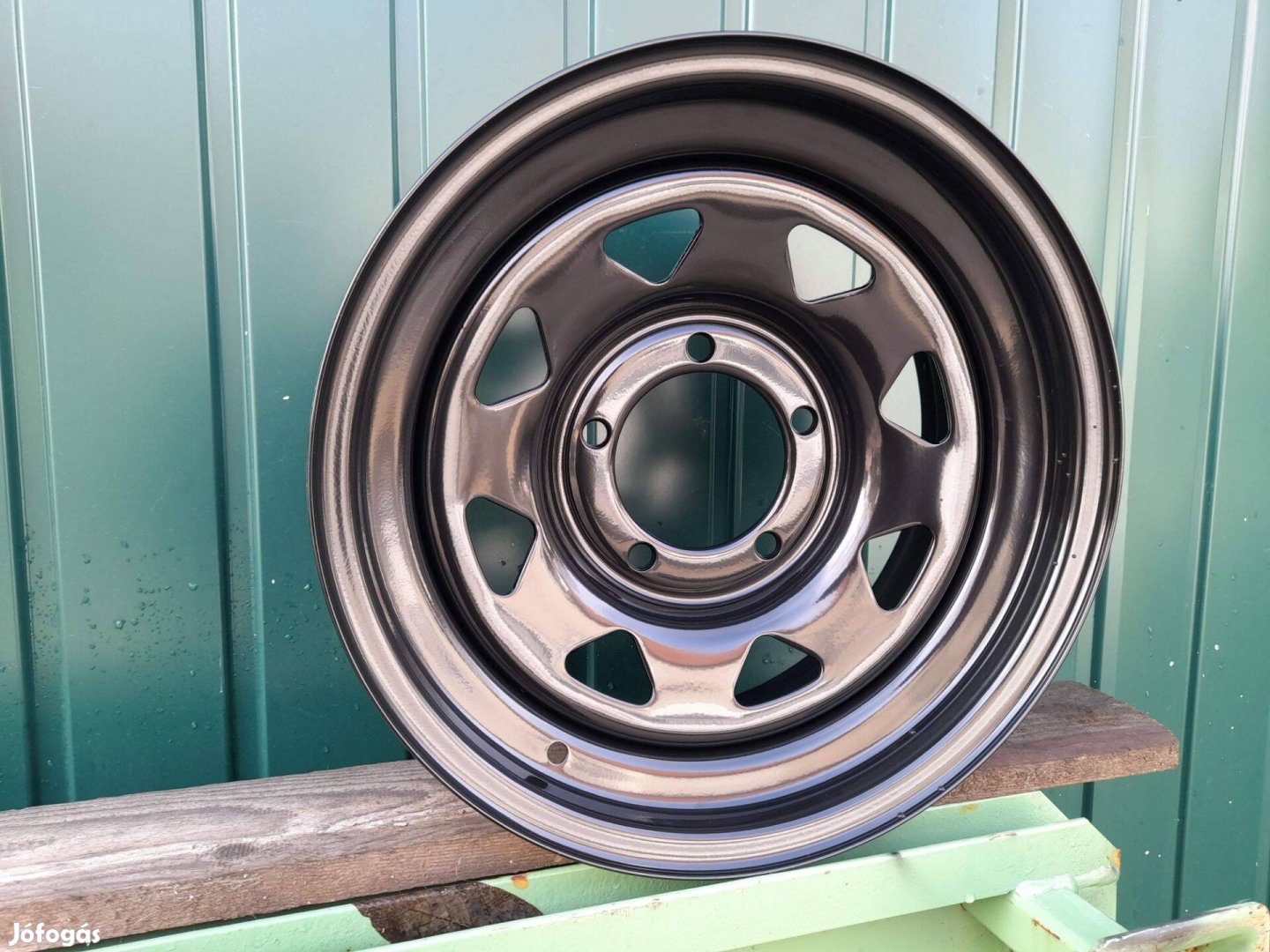 Suzuki terepjáró keréktárcsa 5x139,7 15x7 ET-30