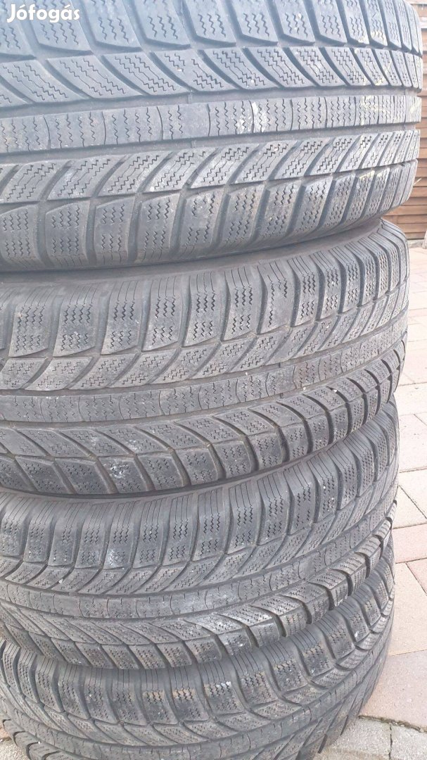 Suzuki vitara 215/60 R16 téli szett új tpms