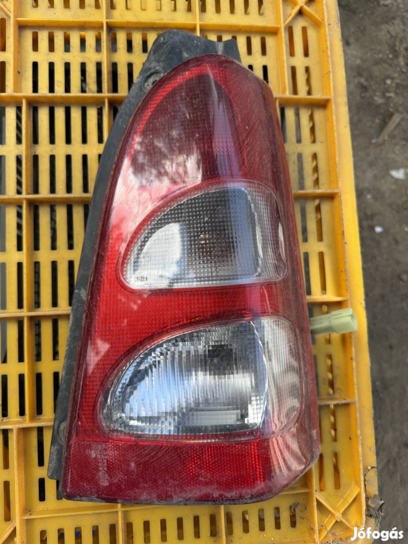 Suzuki wagonr jobb hátsó lámpa
