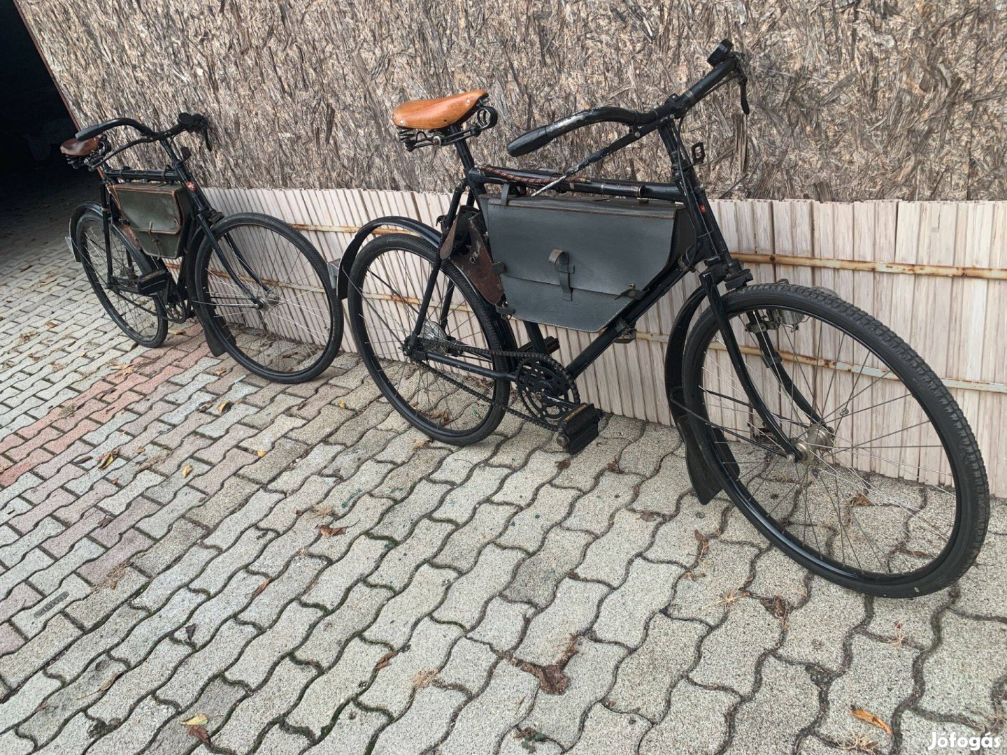 Svájc-i eredeti , régi katonai kerékpárok eladók !
