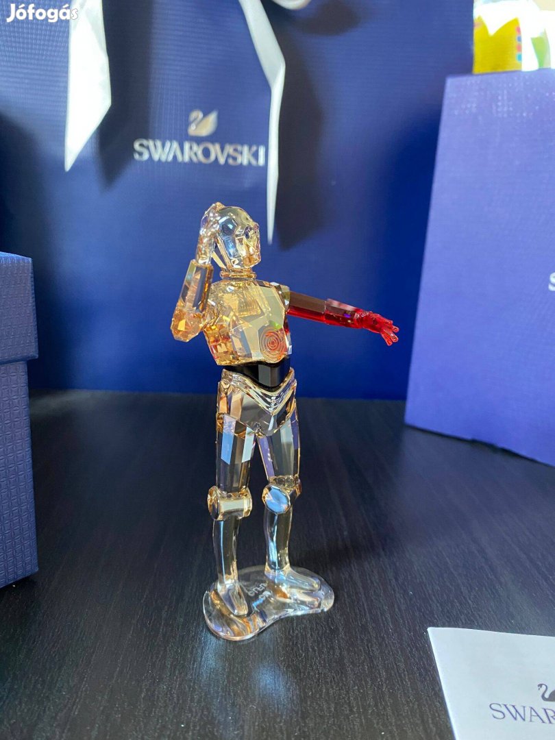 Swarovski C-3PO piros kezű Star Wars