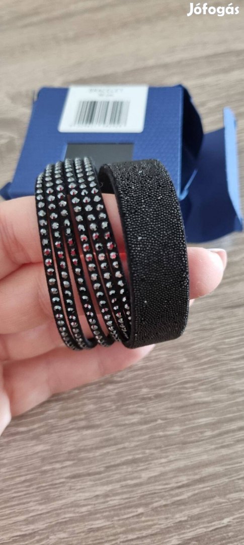 Swarovski karkötő