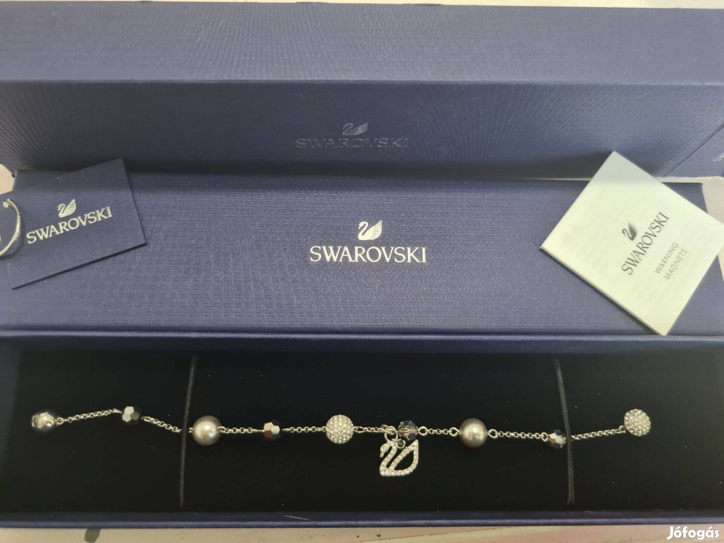 Swarovski karkötő