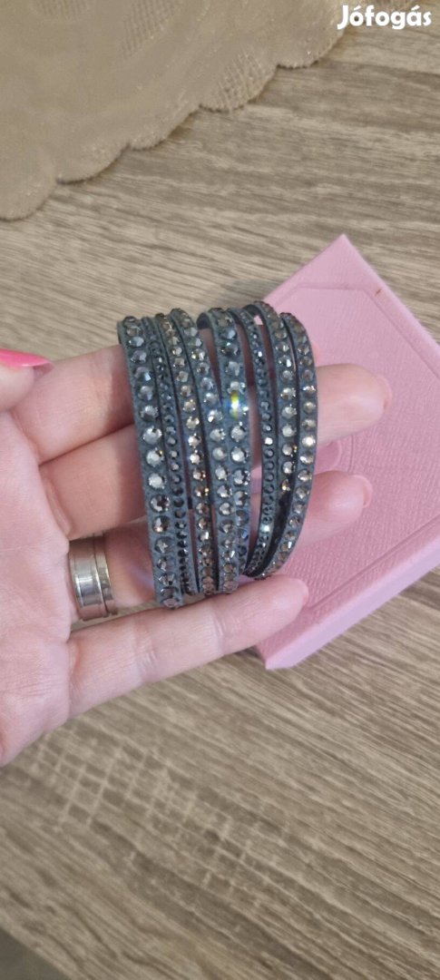 Swarovski karkötő