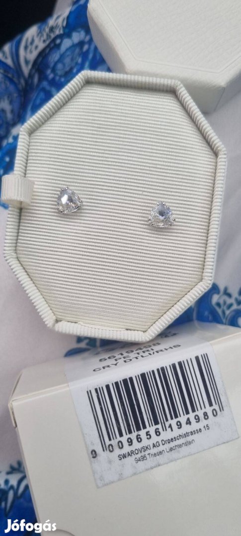 Swarovski új fülbevaló