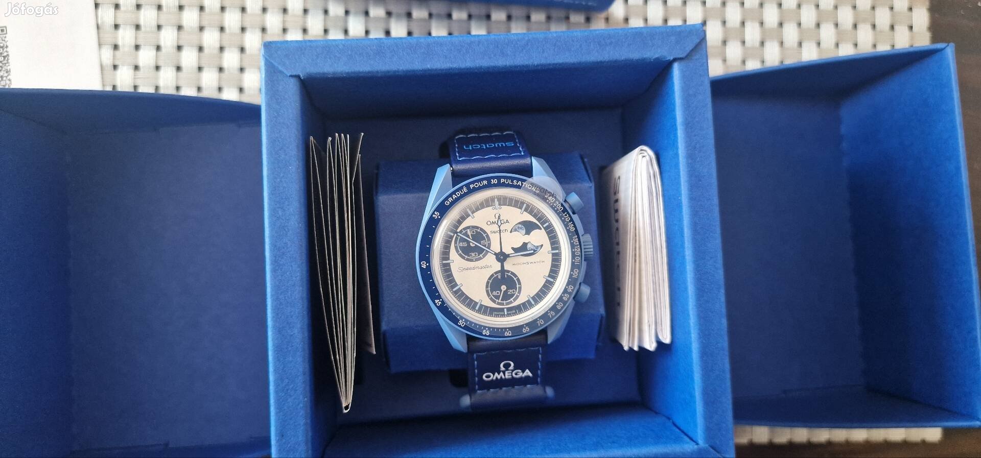 Swatch super blue Moonphase