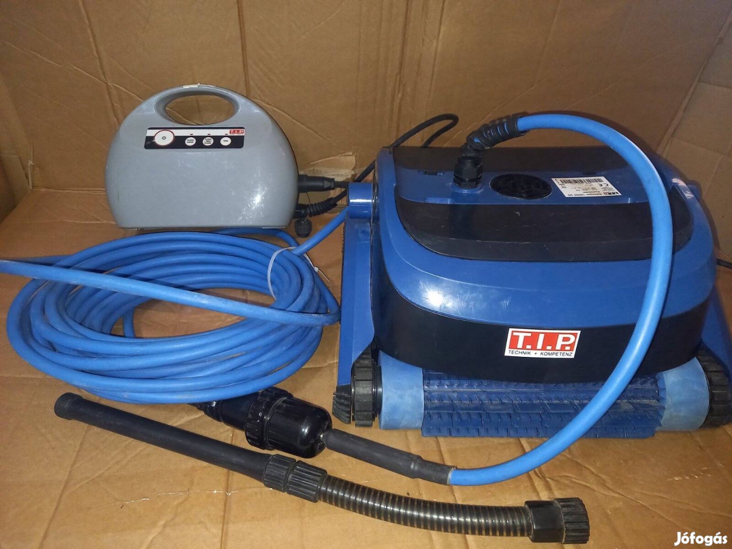 Sweeper 18000 3D medencetisztító robot