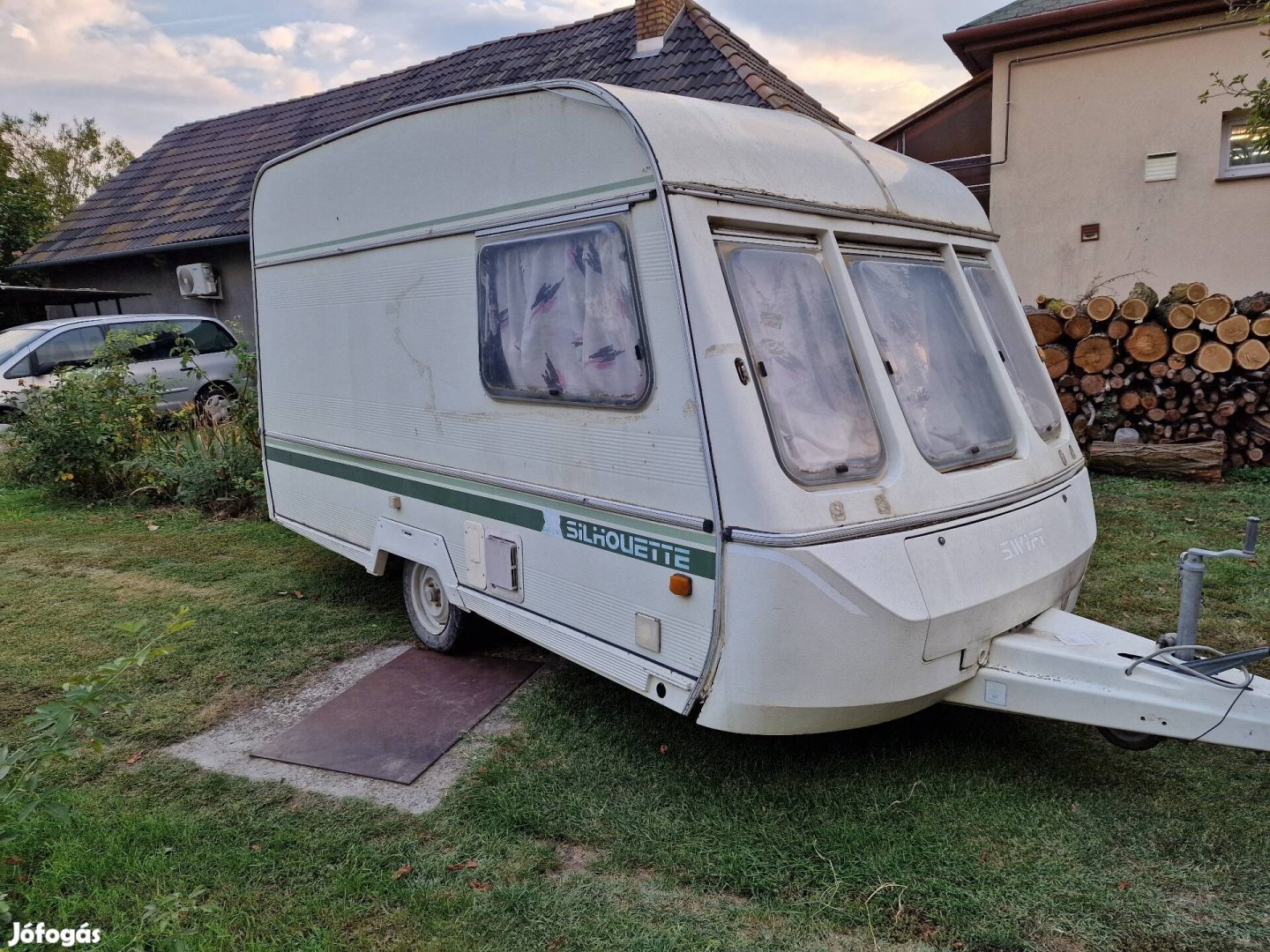 Swift 425 összkomfortos lakókocsi (zuhany,mobil wc,bojler) 