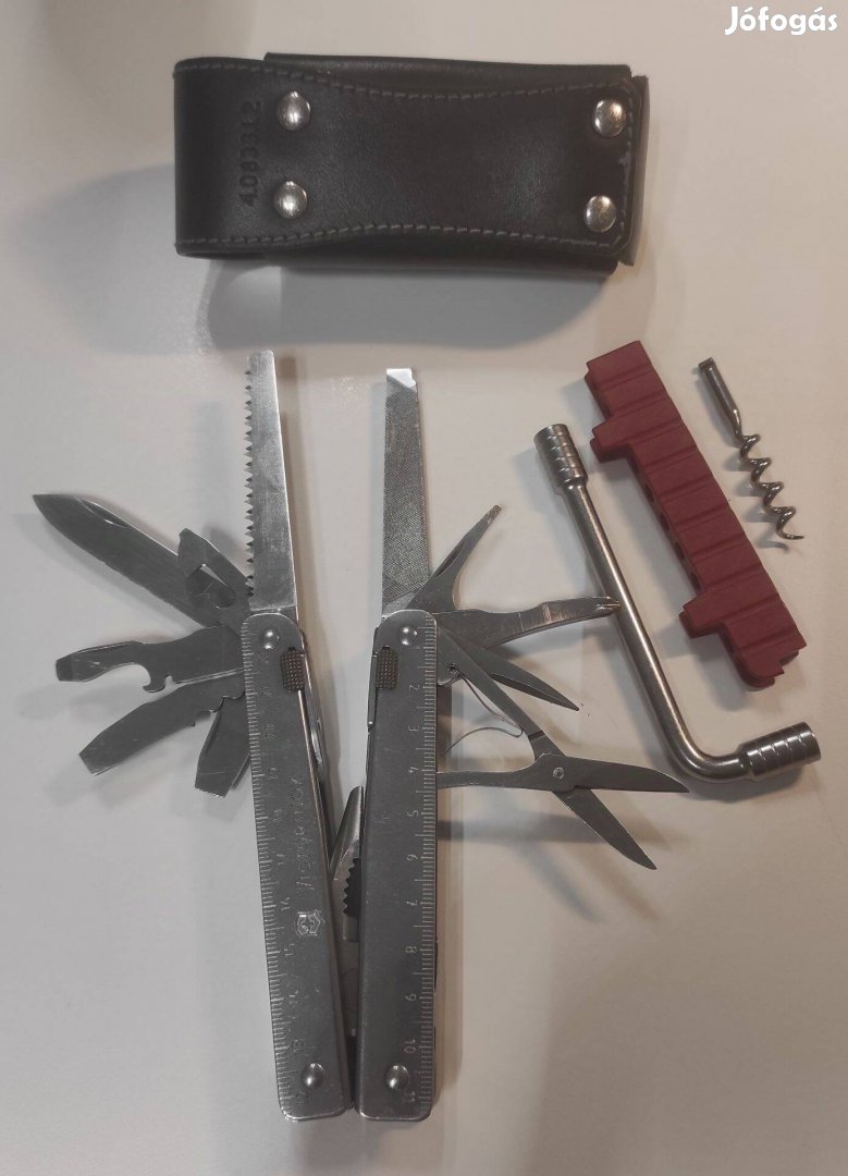 Swisstool multitool szerszám + tok + kiegészítők