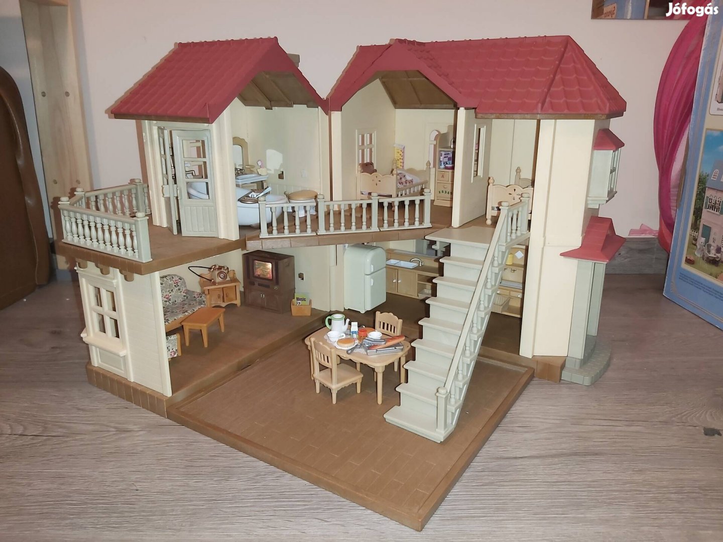 Sylvanian Families babaház berendezve