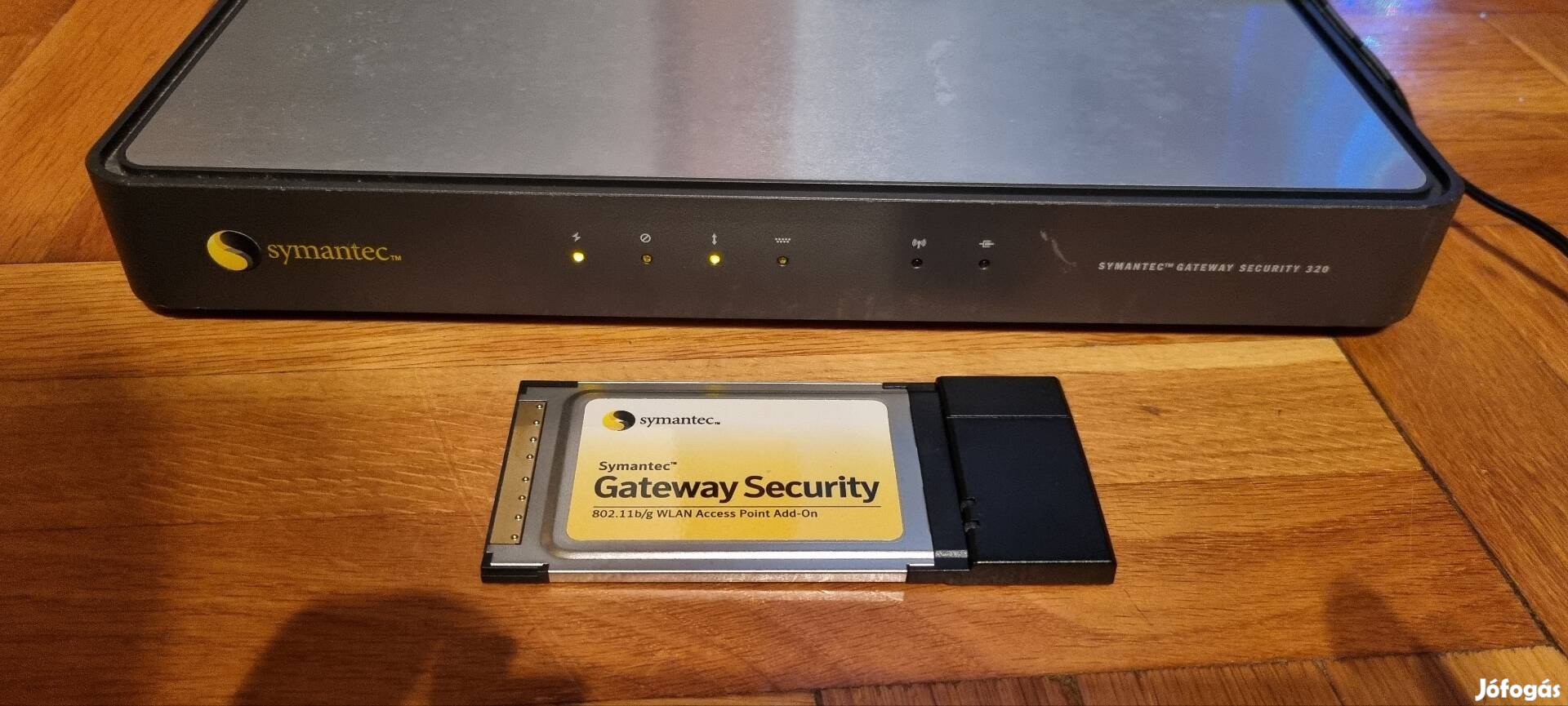 Symantec Sgs320 tűzfal + PCMCIA wifi Access point 