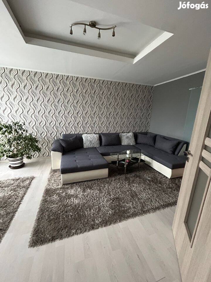 Szabadbattyán kedvelt részén lakás saját udvarrésszel