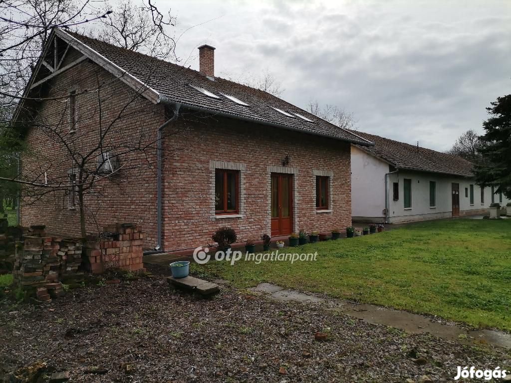 Szabadkígyósi eladó 128 nm-es ház