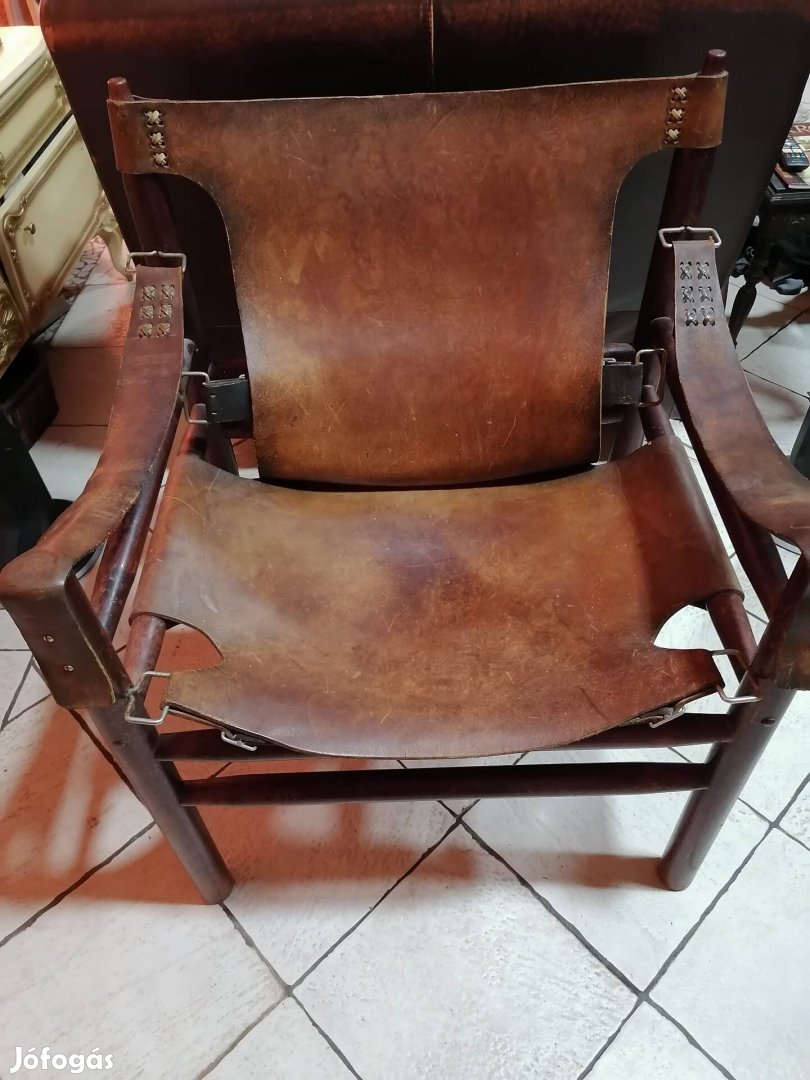 Szafari bőr szék