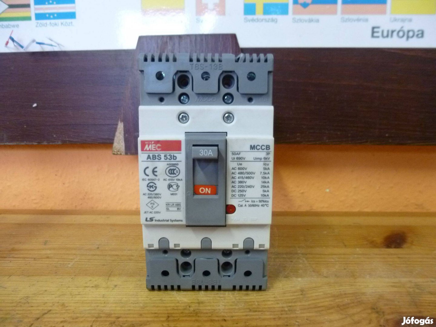 Szakaszoló kapcsoló főkapcsoló 30A 5285