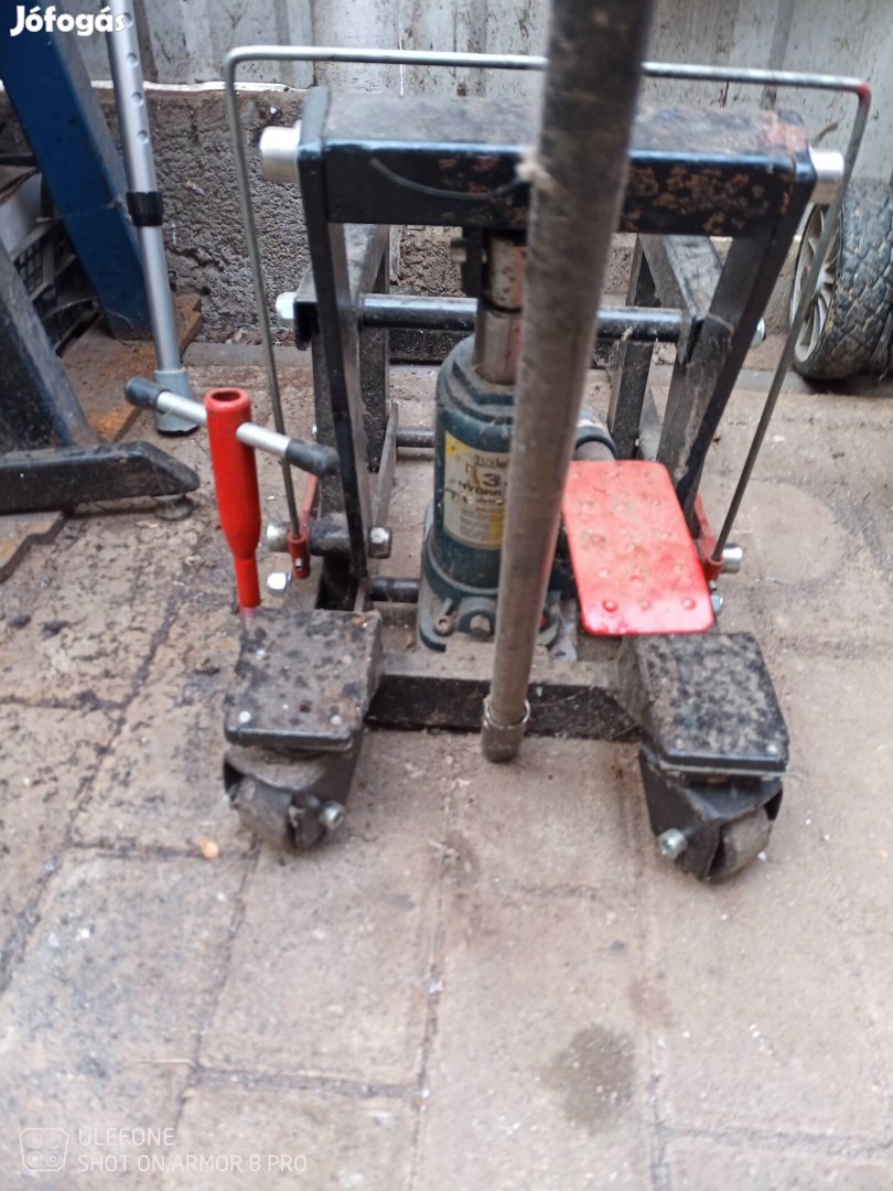 Szalag csiszoló gép és motor kerékpár emelő, 3t emelővel.